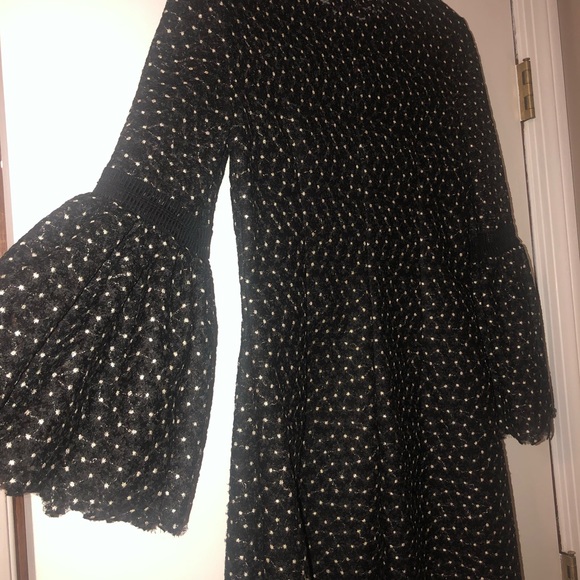 Black trumpet sleeve dress - Picture 3 of 4